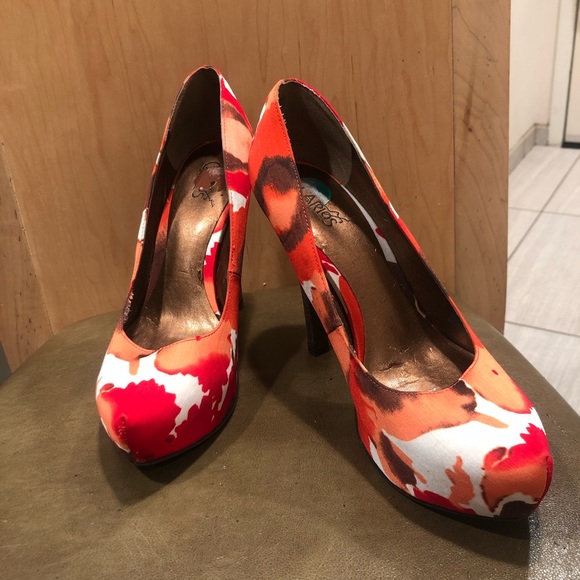 Carlos Santana high heels 👠 with grips ✨ - Picture 2 of 3